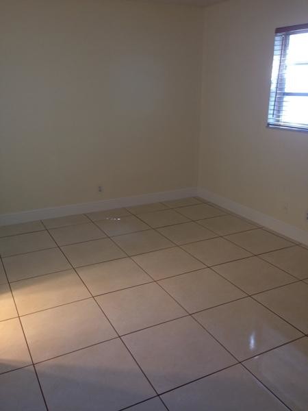 Foto del edificio - 420 W Palm St