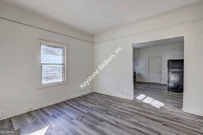 Foto del edificio - 760 Magnolia Dr