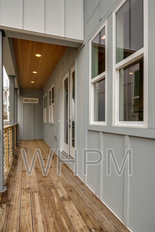 Foto del edificio - 423a 35th Ave N
