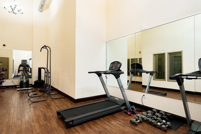 Foto del edificio - 6111 Fillmore Pl