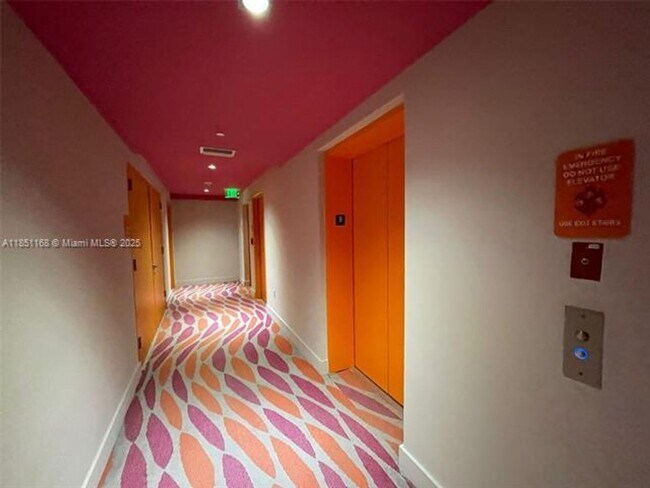 Foto del edificio - 31 SE 6th St