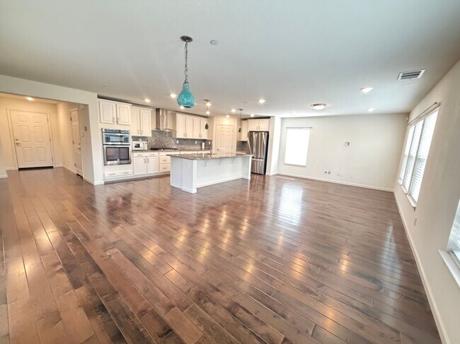 Building Photo - 9940 Asilomar Ln