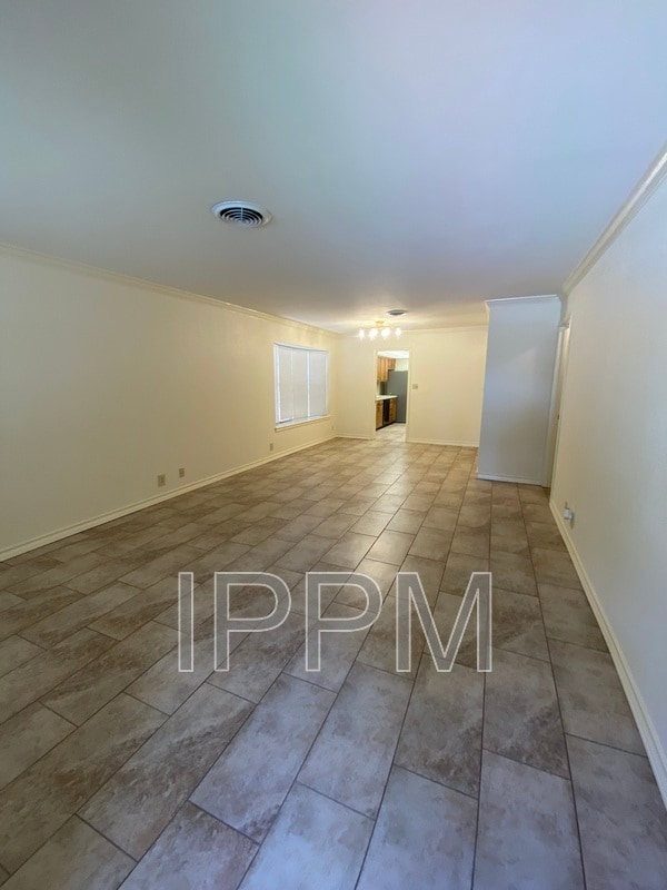 Building Photo - 1710 Palm Valley Dr W