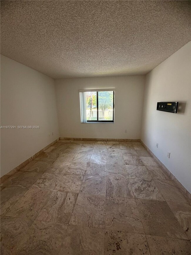 Building Photo - 8811 SW 123rd Ct