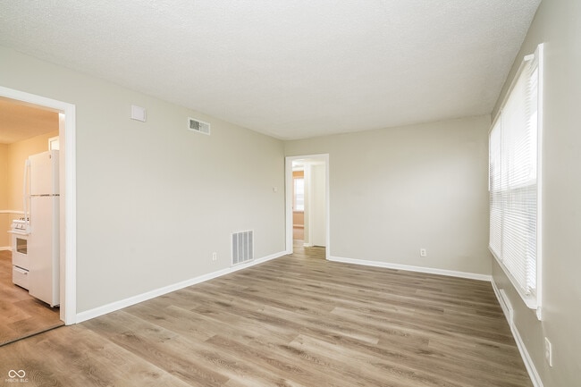 Building Photo - 3428 N Riley Ave