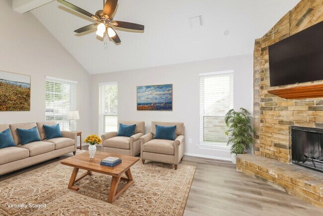 Building Photo - 17003 Spruce Run Dr