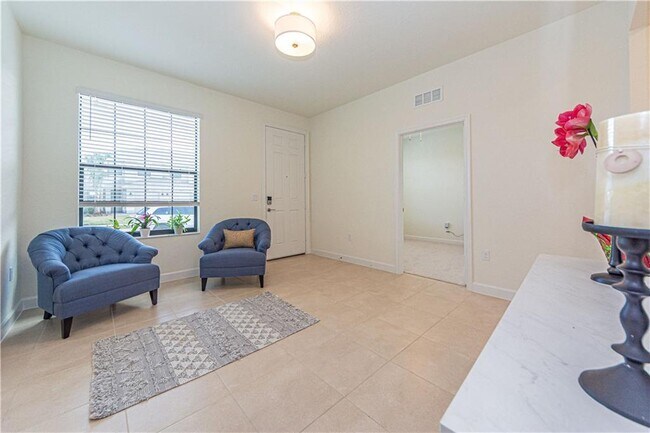 Building Photo - 10109 W Villa Cir
