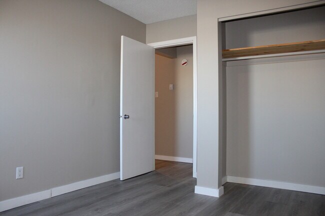 Building Photo - Priya Place Apartments