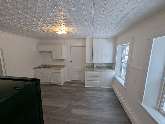 Foto del edificio - 13-15 Walnut Street Unit 2