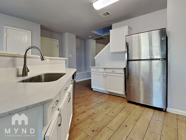 Foto del edificio - 20811 Bonham Park Ln