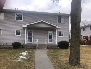 Building Photo - 1417 W Charles St