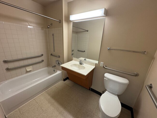 Interior Photo - 500 W Fayette St.