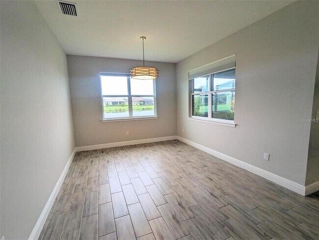 Building Photo - 5834 Long Shore Loop