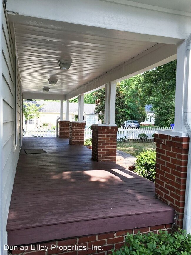 Building Photo - 6 br, 5 bath House - 410 W. Main St.