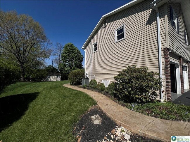 Building Photo - 3071 Athena Dr