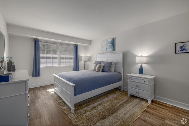 Model 2BR, 2BA - 798SF - Primary Bedroom - Village of Pine Run Apartments & Townhomes*