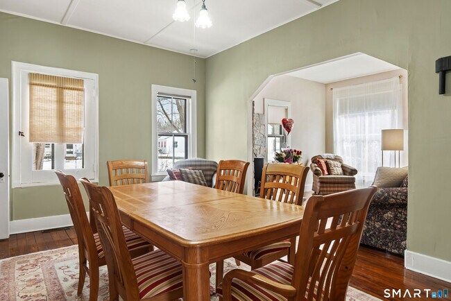 Foto del edificio - 263 Seymour Rd