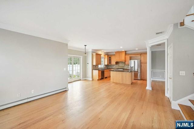 Foto del edificio - 214 Everett Ave