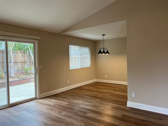 Building Photo - Beautiful 2 bed 2 bath in Loomis CA