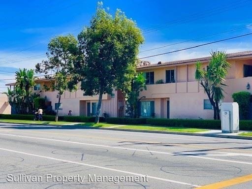 Primary Photo - 1414 W McFadden Ave