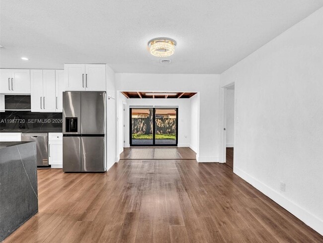 Foto del edificio - 3193 Taft St