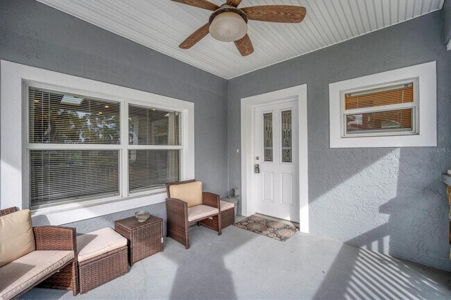 Foto del edificio - 416 Sunset Dr