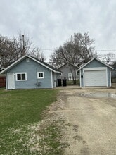 Building Photo - 1824 Royce Ave