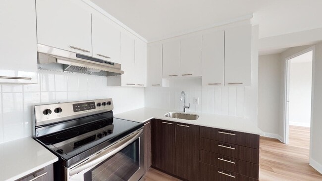 Building Photo - 3474 Hutchison