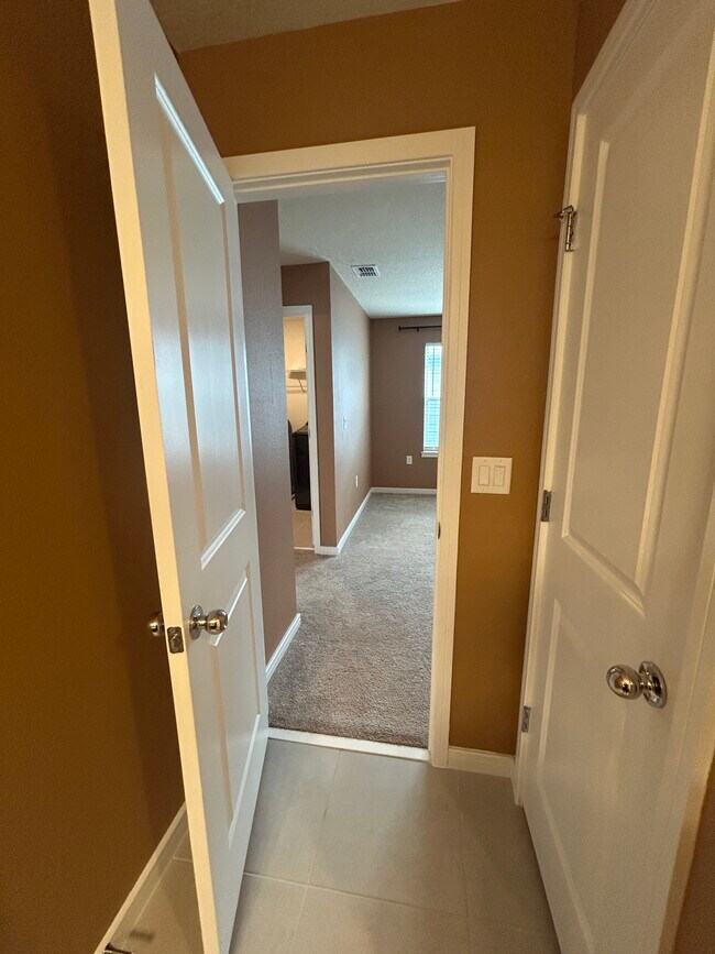 Foto del edificio - 4244 Meandering Bay Dr