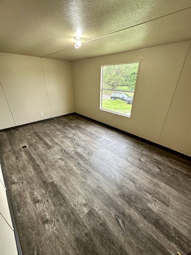 Foto del edificio - "Charming 3-Bedroom Home with 2 Full Baths in Woodward, OK – Your Cozy Retreat Awaits!"