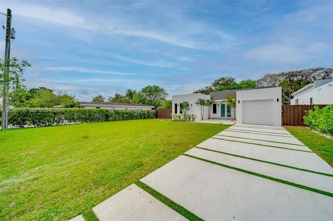 Building Photo - 8990 N Miami Ave