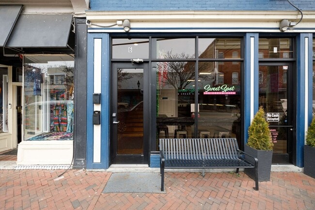 Building Photo - 6 N 18th St