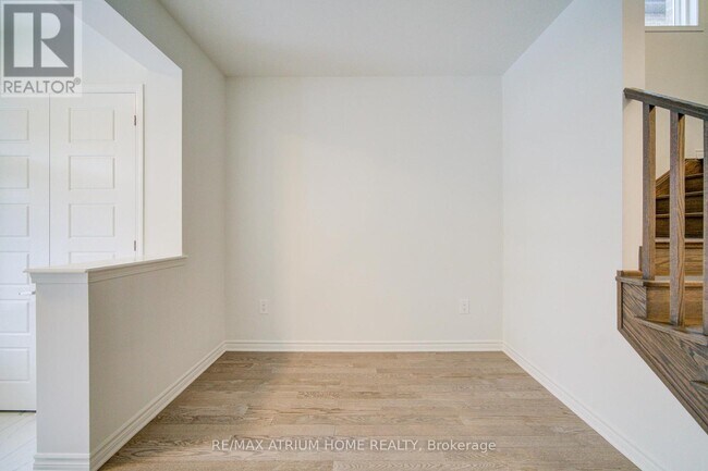 Photo du bâtiment - 125 Leslie Richards St