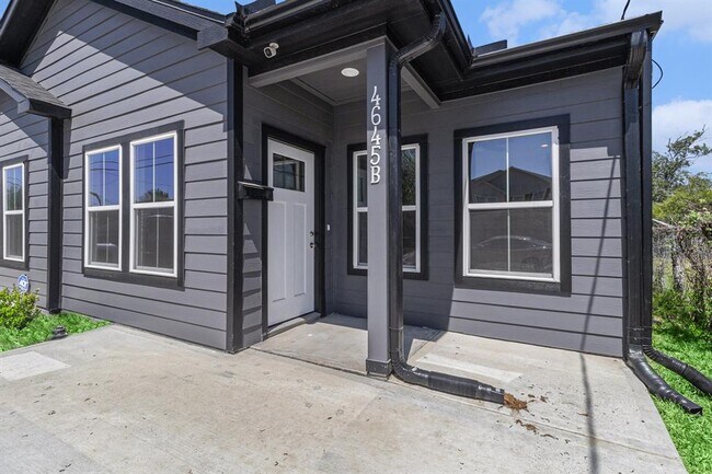 Foto del edificio - 4645 Larkspur St