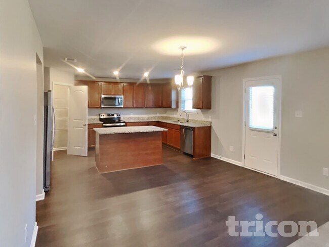 Foto del edificio - 3719 Burdette Wy.