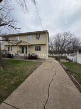 Building Photo - 302 E Park Ave