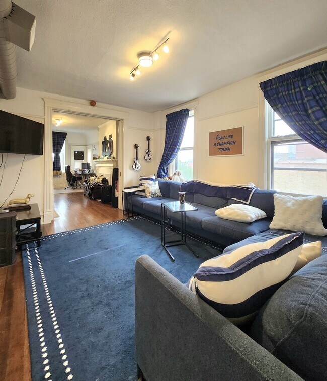Foto del edificio - 1539 N Wells St