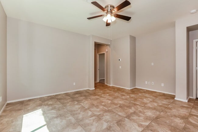 Building Photo - 4126 E Thunderheart Trail
