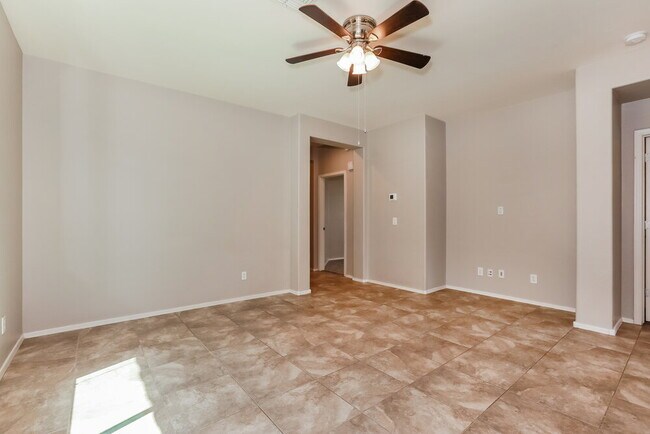 Foto del edificio - 4126 E Thunderheart Trail