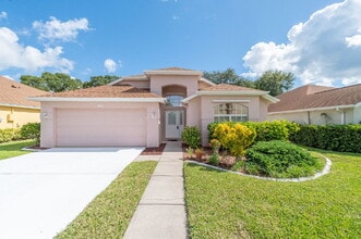 Building Photo - 1634 Sun Gazer Dr