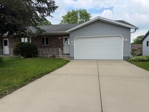 Building Photo - 657-659 Wood Violet Ln