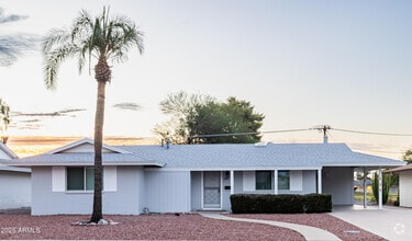 Building Photo - 11417 N 103rd Ave