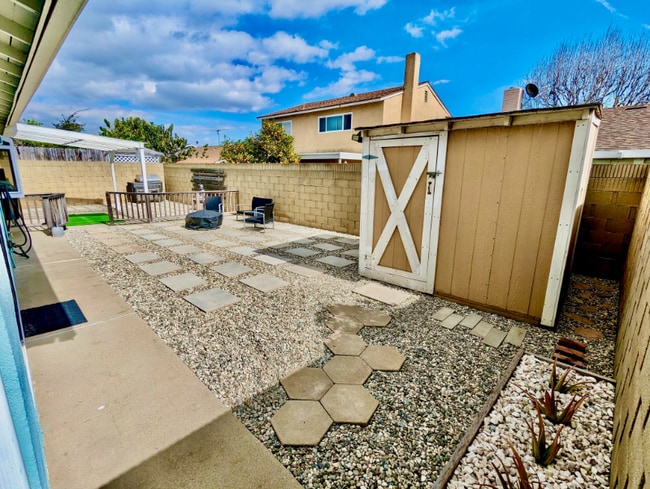 Building Photo - 23324 Maltby Pl