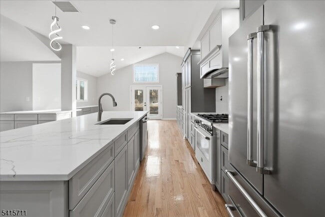 Foto del edificio - 17 Richter St