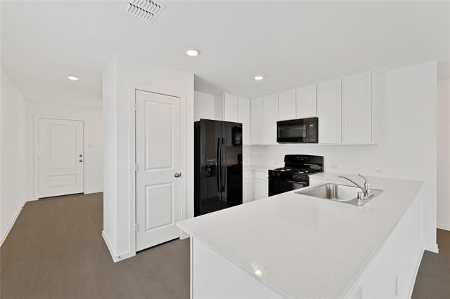 Building Photo - 3101 Tokara St