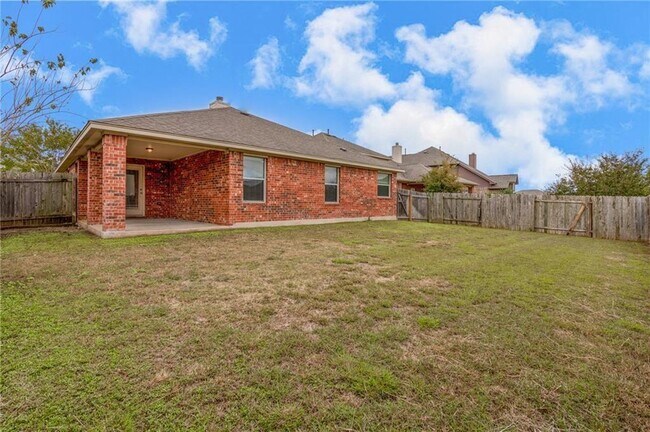 Foto del edificio - 18808 Gold Dust Pass