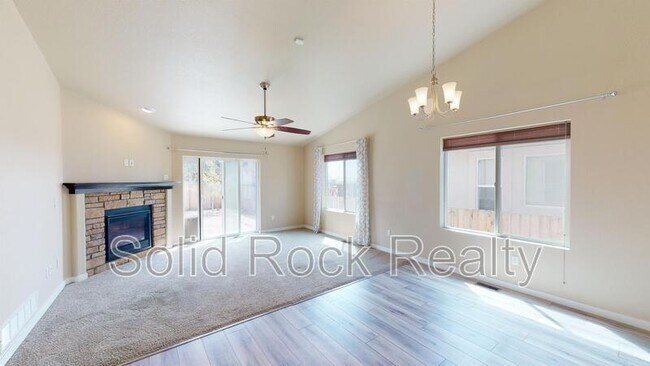 Building Photo - 2529 Hannah Ridge Dr