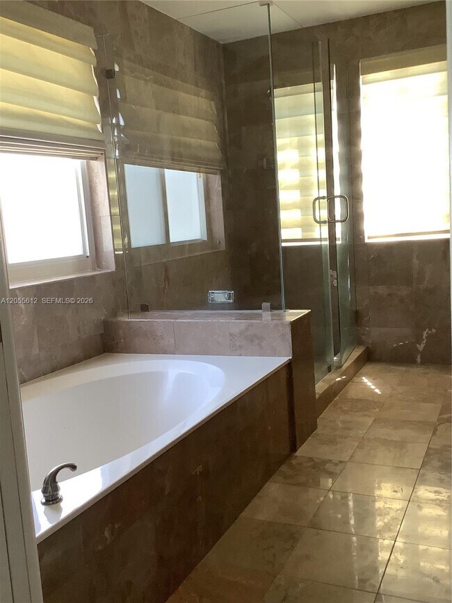 Foto del edificio - Southwest 91st Street, Miami, FL 33186 - 4 BR 3 BA single-family home
