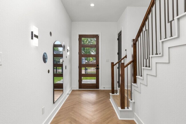 Foto del edificio - 4117 Shelby Cir