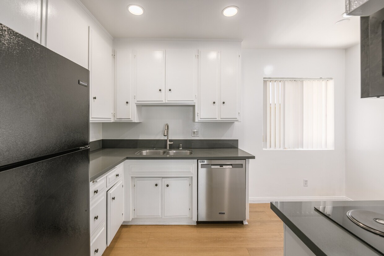 Cocina - 2803 Arizona Ave